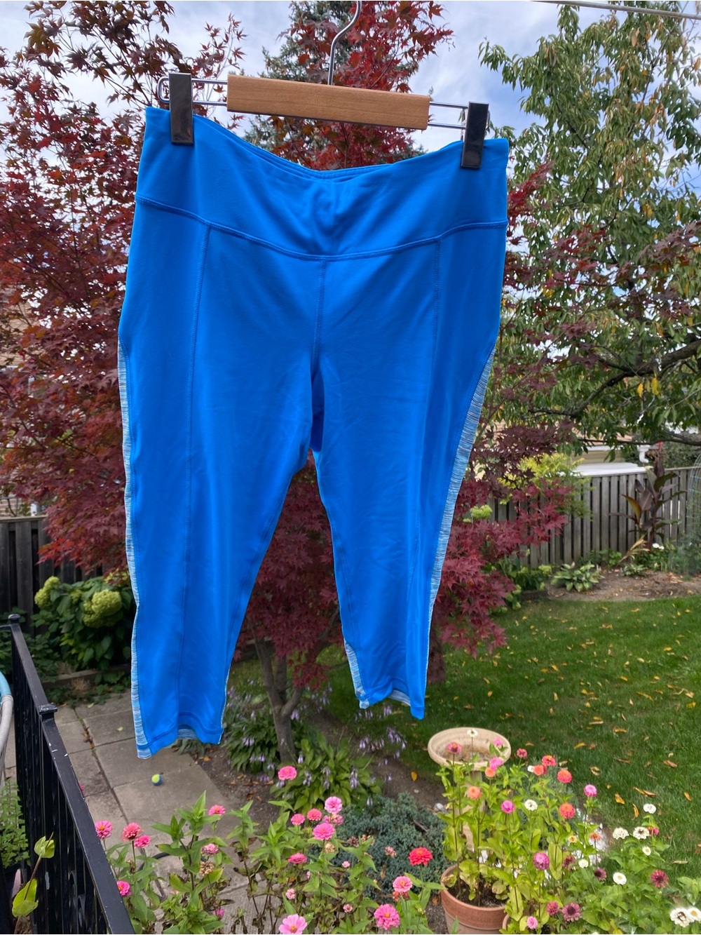 Women’s Blue Athletic Capris